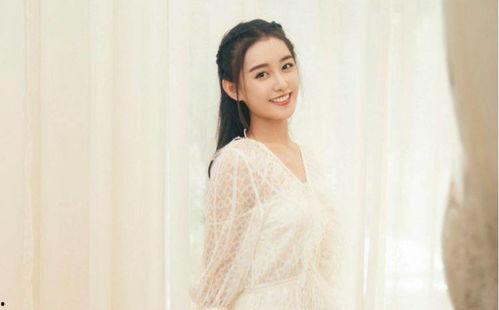 娱乐圈爆料蒋依依是谁呀,蒋依依是谁?揭秘童星转型之路 第3张 娱乐圈爆料蒋依依是谁呀,蒋依依是谁?揭秘童星转型之路 第3张