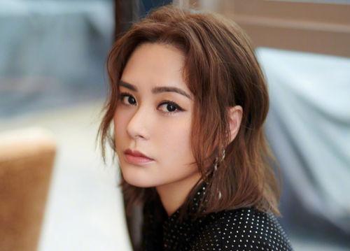 娱乐吃瓜女明星背景,那些背景神秘的吃瓜女明星