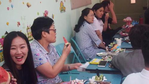 两个人吃瓜的娱乐小游戏,两人共享吃瓜乐趣,趣味小游戏轻松互动 第1张 两个人吃瓜的娱乐小游戏,两人共享吃瓜乐趣,趣味小游戏轻松互动 第1张